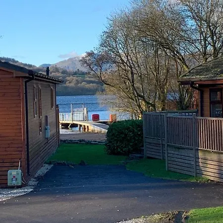 Lakeside 4