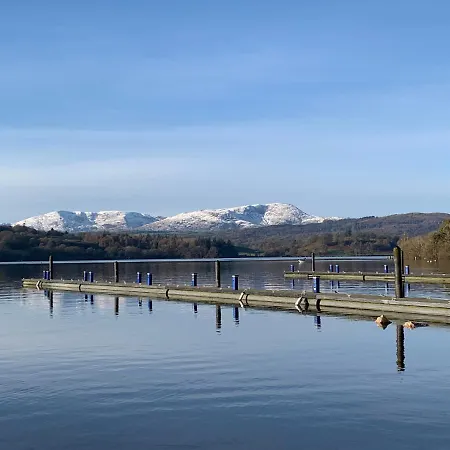 Lakeside 4 Holiday park